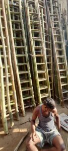 mwhd workers 17 Bamboo India